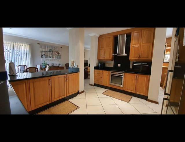 4 BEDROOM TOWNHOUSE SOLD IN MEYERSDAL